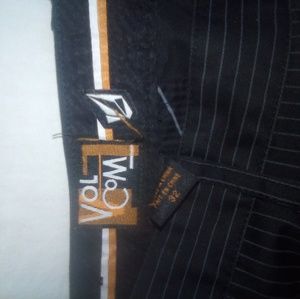 Volcom shorts